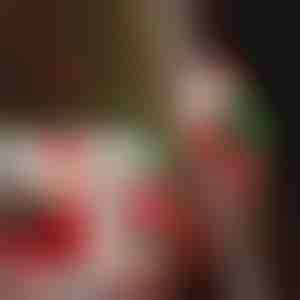 Santa lezúci po rebríku | LADDERSANTA